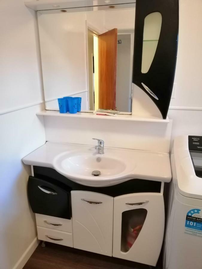 Homestay Family Room, Near The City Center 基督城 外观 照片